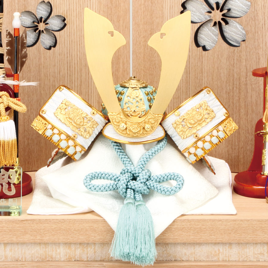 一徳 金緑鉢兜 桜収納飾り /木目込み人形材料と完成品｜ 人形の田辺